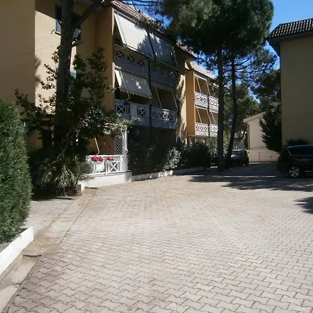 Apartment Golem - Ana 2 *