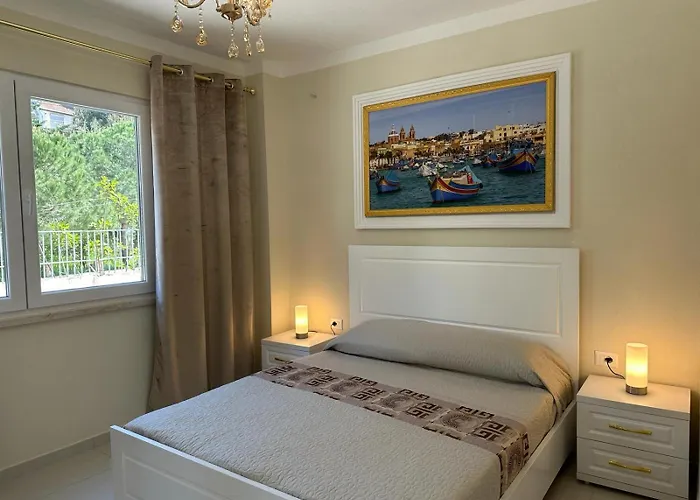 - Ana 2 * Golem (Tirana)